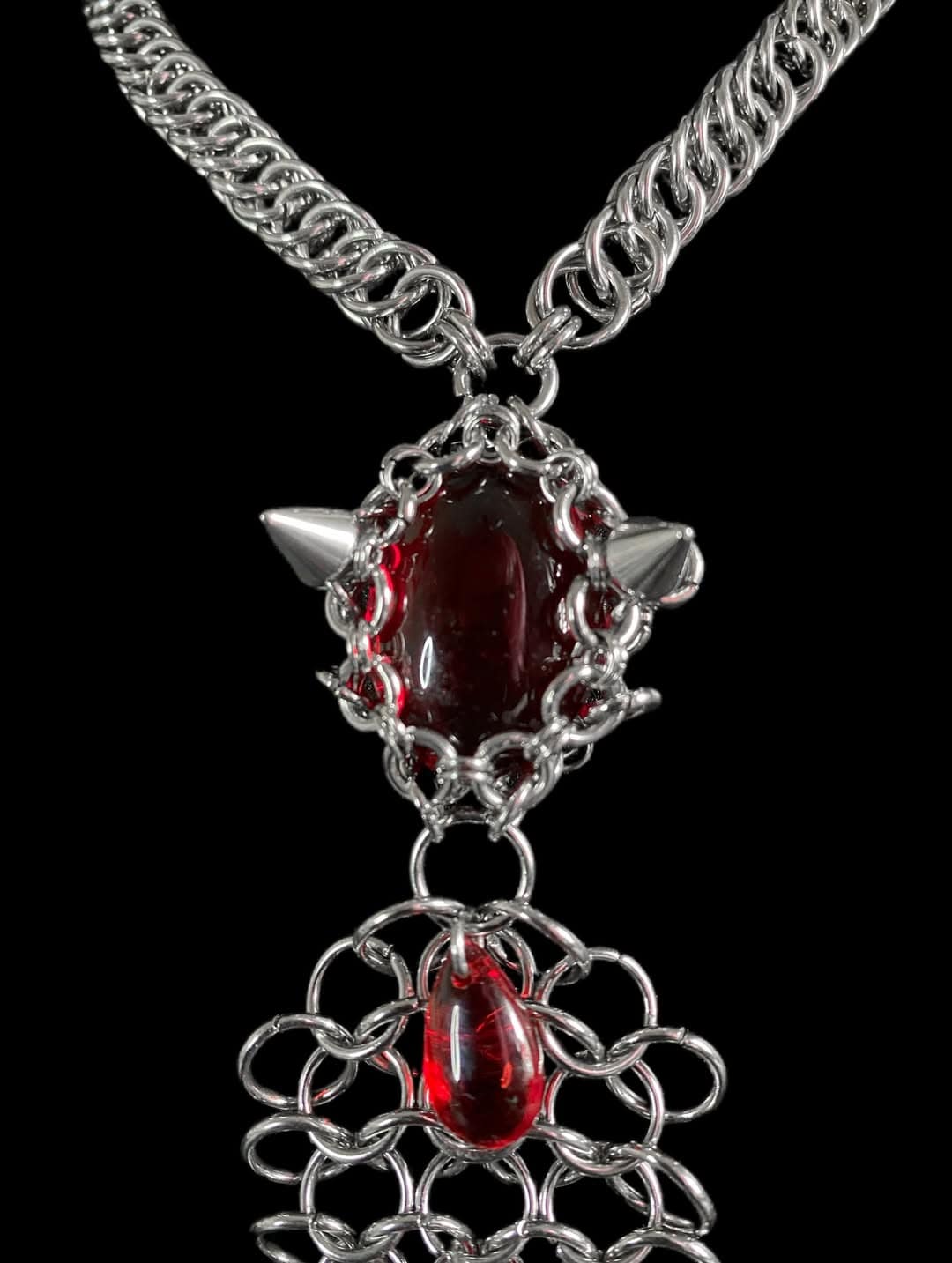 Gothic Chainmail Necklace with Red Crystal Drops - Image 3