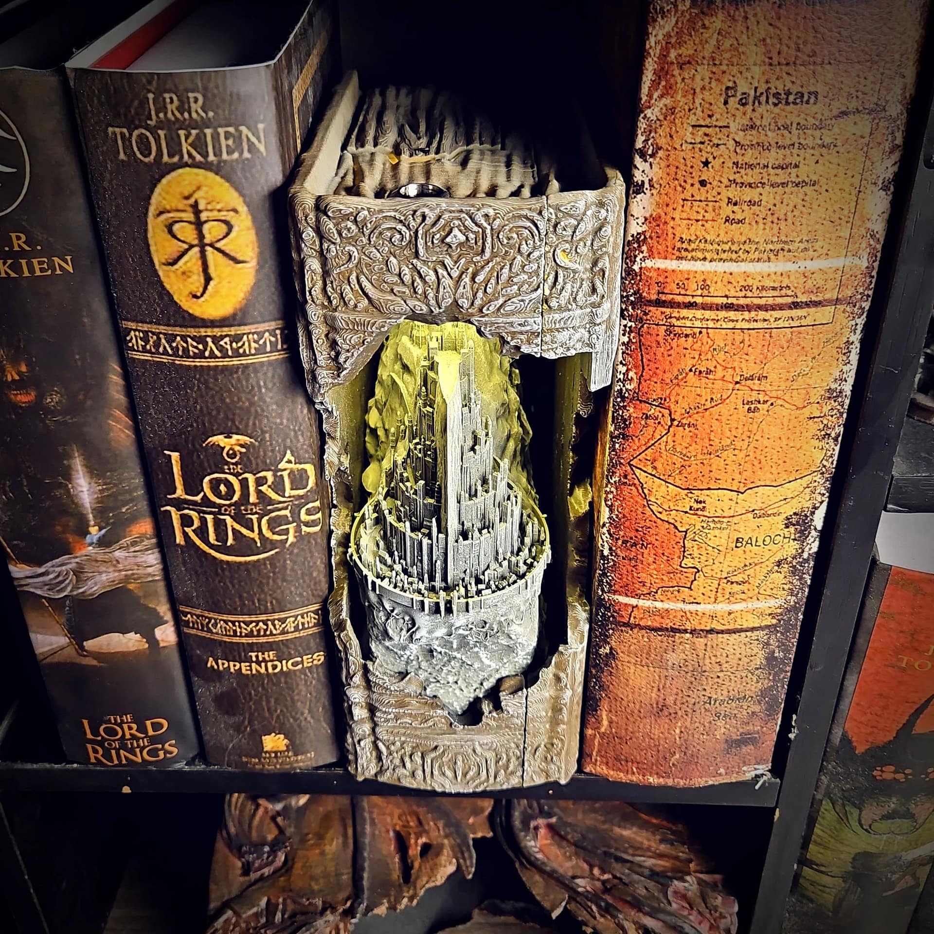 Minas Tirith Book Nook - The Lord of the Rings - Image 2