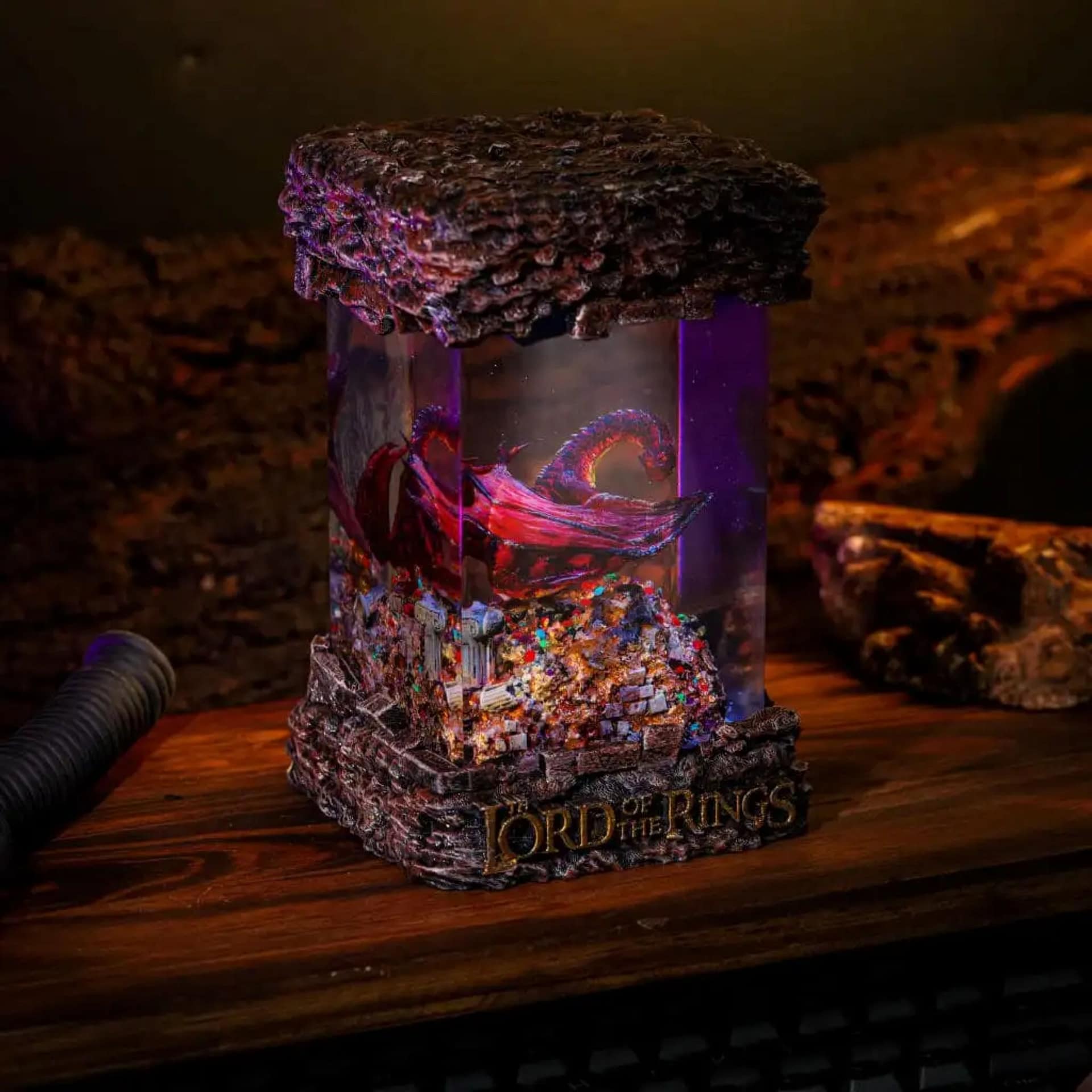 Dragon Smaug - The Lord of the Rings Lamp - Image 4