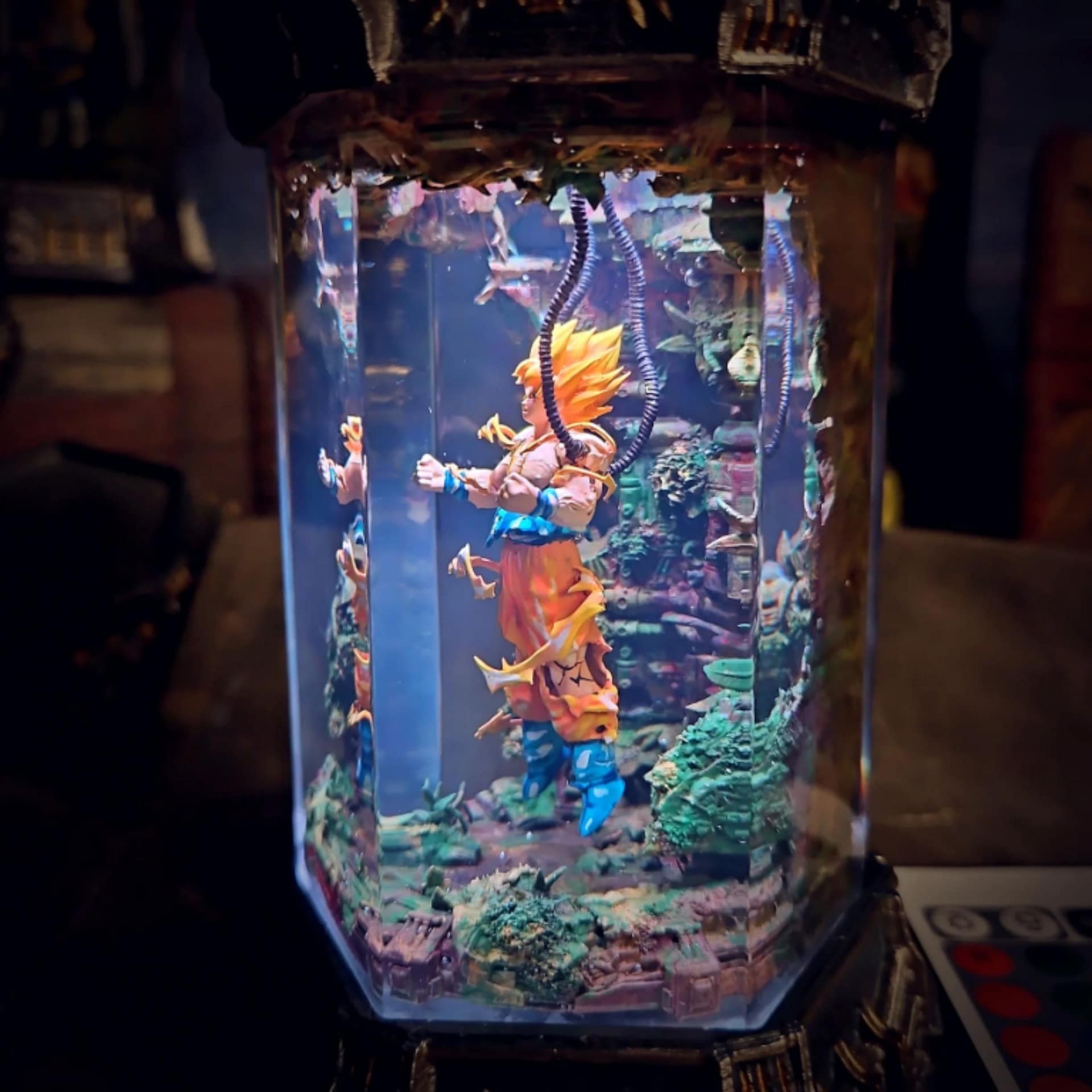 Goku Super Saiyan Special Dragon Ball Z Lamp - Image 3